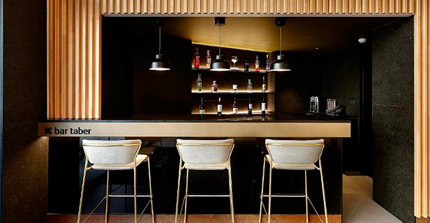 Hotel Hcc Taber