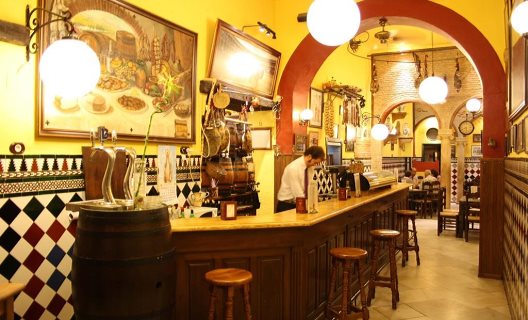 Hotel Hermanos Macias