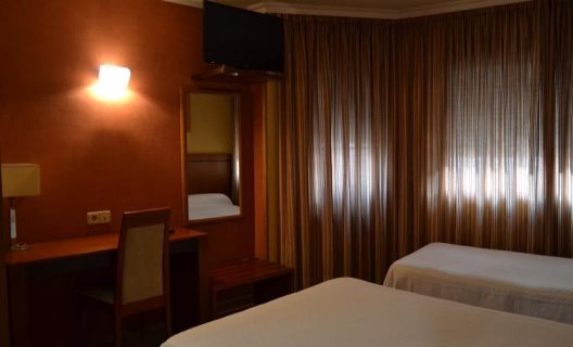 Hotel Hhb Pontevedra Confort