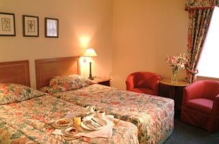 Hotel Hilltop