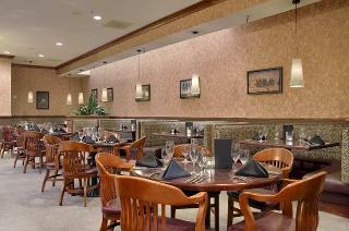 Hotel Hilton College Station & Conference Center