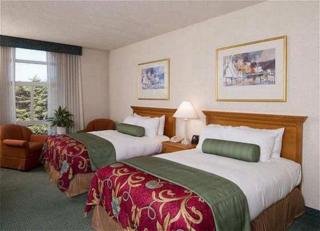 Hotel Hilton Oakland Airport