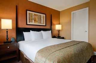 Hotel Hilton Suites Brentwood