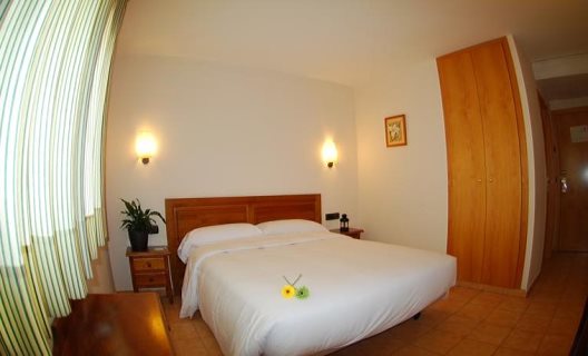 Hotel Holastays La Cabana
