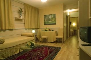 Hotel Holiday