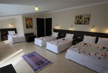 Hotel Holiday Calbis