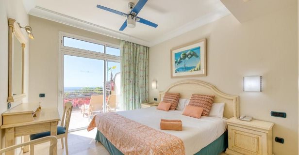 Hotel Holiday Club Playa Amadores