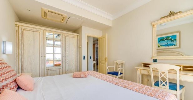 Hotel Holiday Club Playa Amadores