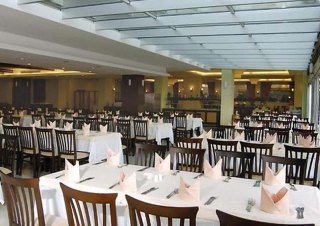 Hotel Holiday Garden Resort