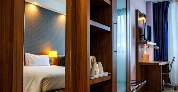 Hotel Holiday Inn Express Bilbao Airport