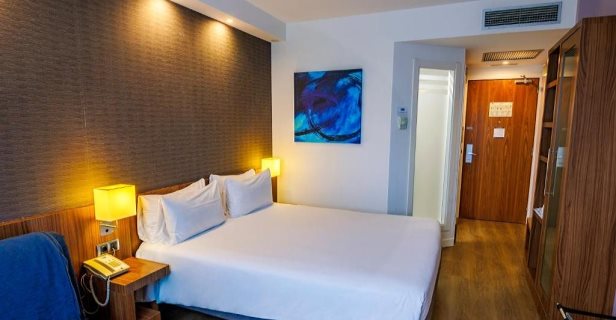 Hotel Holiday Inn Express Bilbao Airport