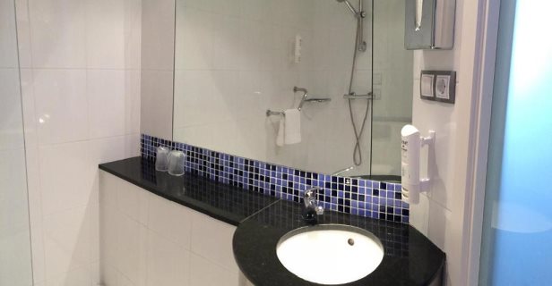 Hotel Holiday Inn Express Bilbao Airport