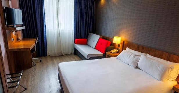 Hotel Holiday Inn Express Bilbao Airport