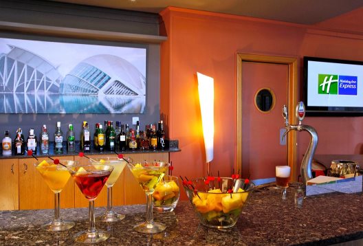 Hotel Holiday Inn Express Ciudad De Las Ciencias