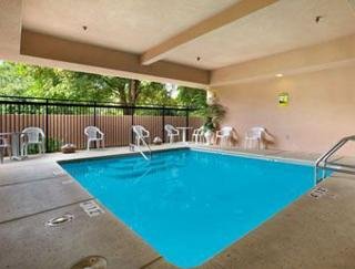 Hotel Holiday Inn Express Hotel & Suites
