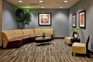 Hotel Holiday Inn Express & Suites Largo Central Park
