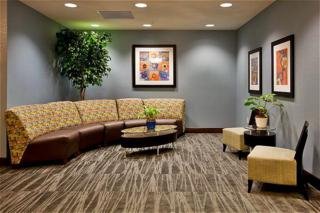 Hotel Holiday Inn Express & Suites Largo Central Park
