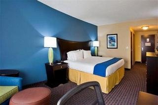 Hotel Holiday Inn Express & Suites Largo Central Park