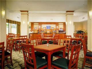 Hotel Holiday Inn Express & Suites Valencia