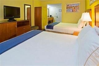 Hotel Holiday Inn Express West Doral Miami Airport