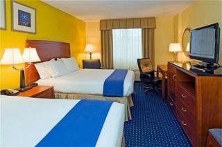 Hotel Holiday Inn Express West Doral Miami Airport