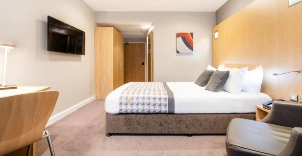Hotel Holiday Inn London Luton Airport