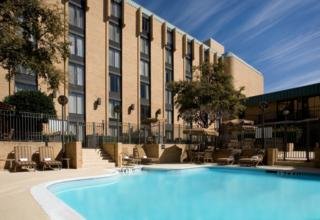 Hotel Holiday Inn Select North Dallas