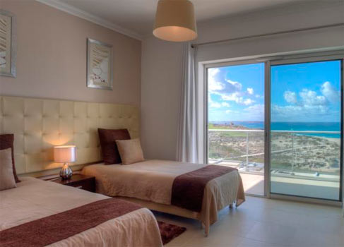 Hotel Holiday Residences The Beachfront