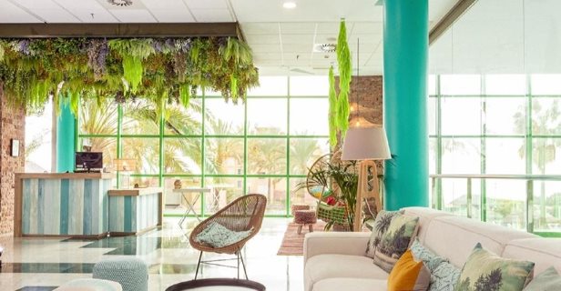 Hotel Holiday World Riwo