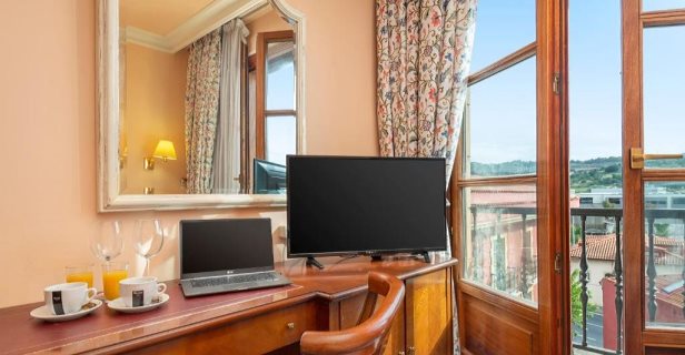 Hotel Hospedium Blu Sondika