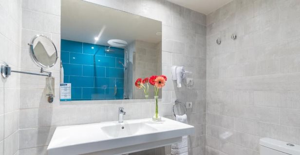 Hotel Hovima La Pinta Beachfront Family