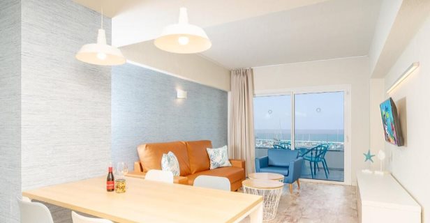 Hotel Hovima La Pinta Beachfront Family