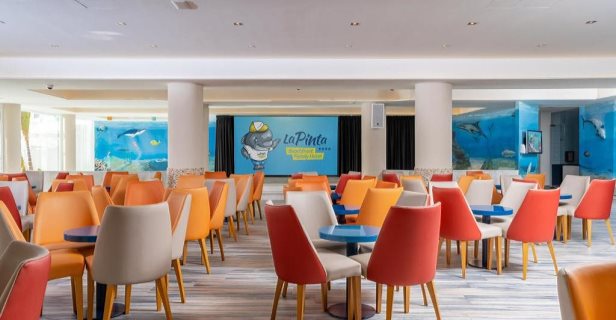 Hotel Hovima La Pinta Beachfront Family