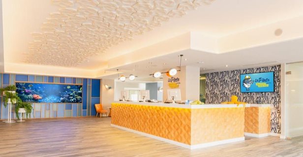 Hotel Hovima La Pinta Beachfront Family