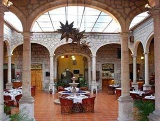 Hotel Howard Johnson Calle Real