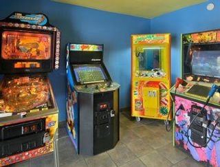 Hotel Howard Johnson Enchanted Land