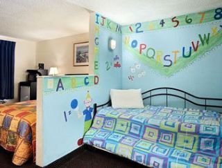 Hotel Howard Johnson Enchanted Land