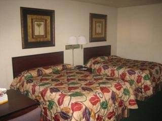 Hotel Howard Johnson Inn And Suites