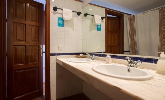 Hotel Humaina