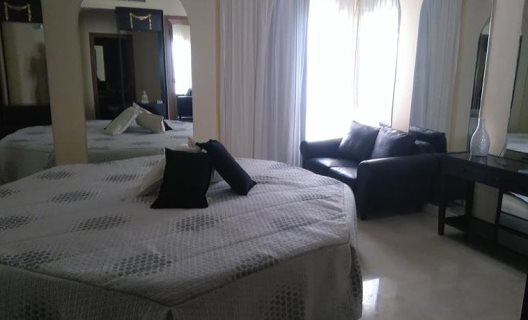 Hotel Humanes