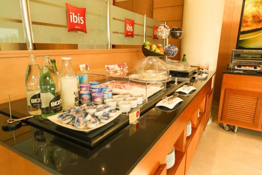 Hotel Ibis Alcalá De Henares La Garena