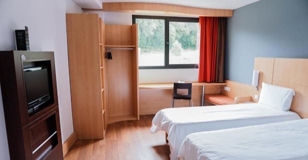 Hotel Ibis Girona Costa Brava