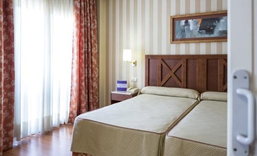 Hotel Ilunion Alcora Sevilla