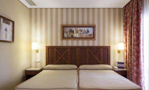 Hotel Ilunion Alcora Sevilla