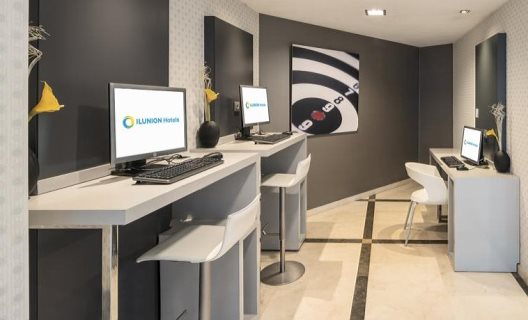 Hotel Ilunion Aqua 4