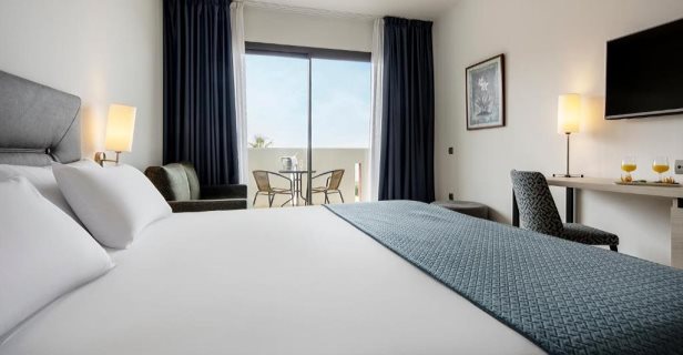 Hotel Ilunion Calas De Conil