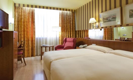 Hotel Ilunion Les Corts Spa