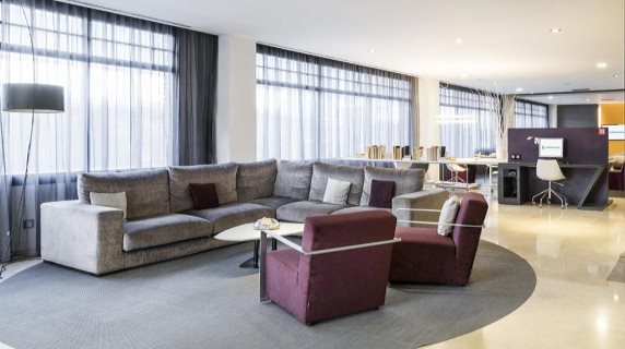 Hotel Ilunion Romareda