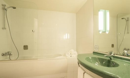 Hotel Ilunion Valencia 3