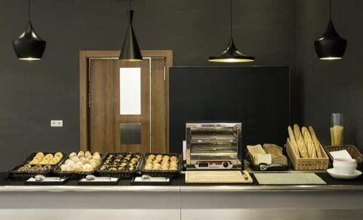 Hotel Ilunion Valencia 3